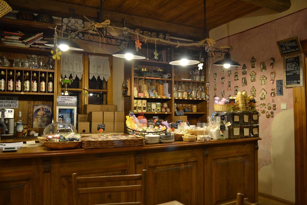 Penzion Dvur Krasikov Kokasice 외부 사진