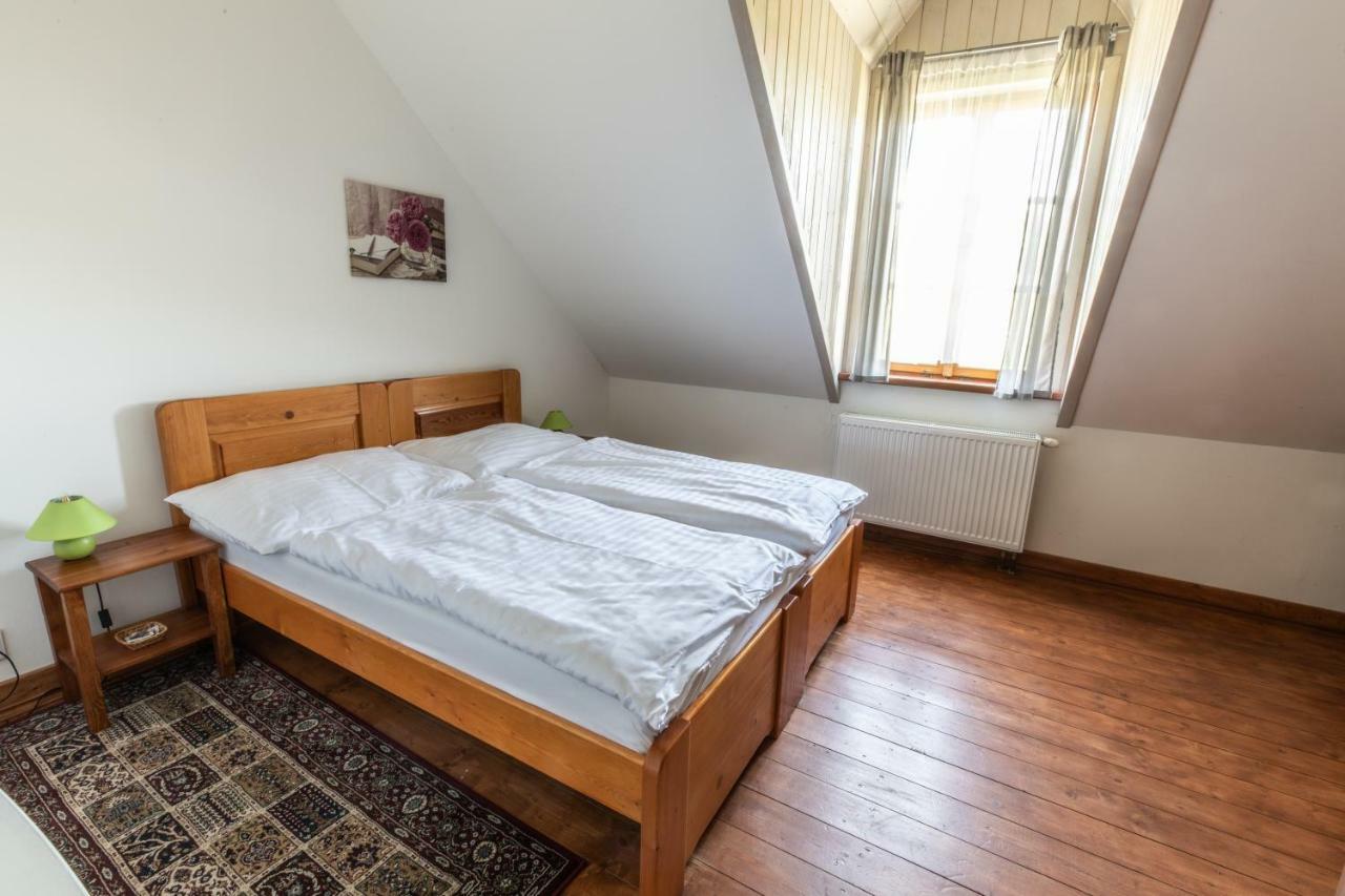 Penzion Dvur Krasikov Kokasice 외부 사진