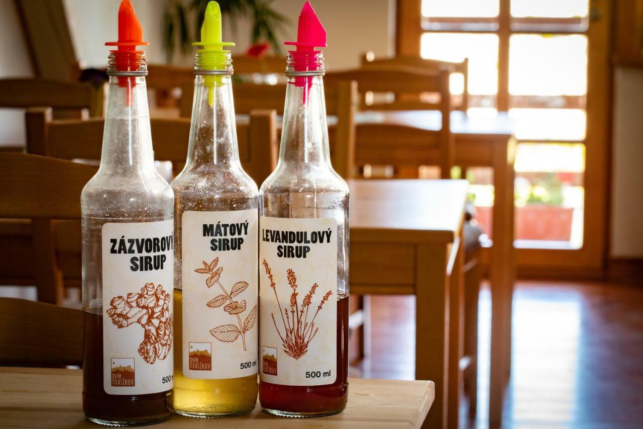 Penzion Dvur Krasikov Kokasice 외부 사진